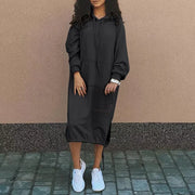 Urbanes hoodie-kleid mit kängurutasche