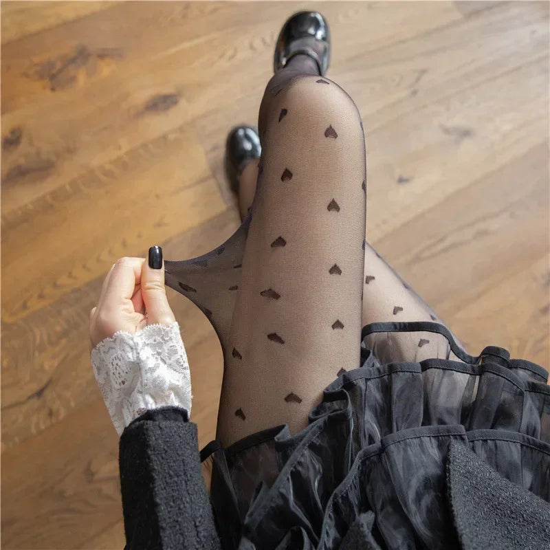 Stylische Damen-Strumpfhose im Herz- und Punkt-Stil