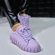 Modische orthopädische Damenschuhe mit Plateausohle