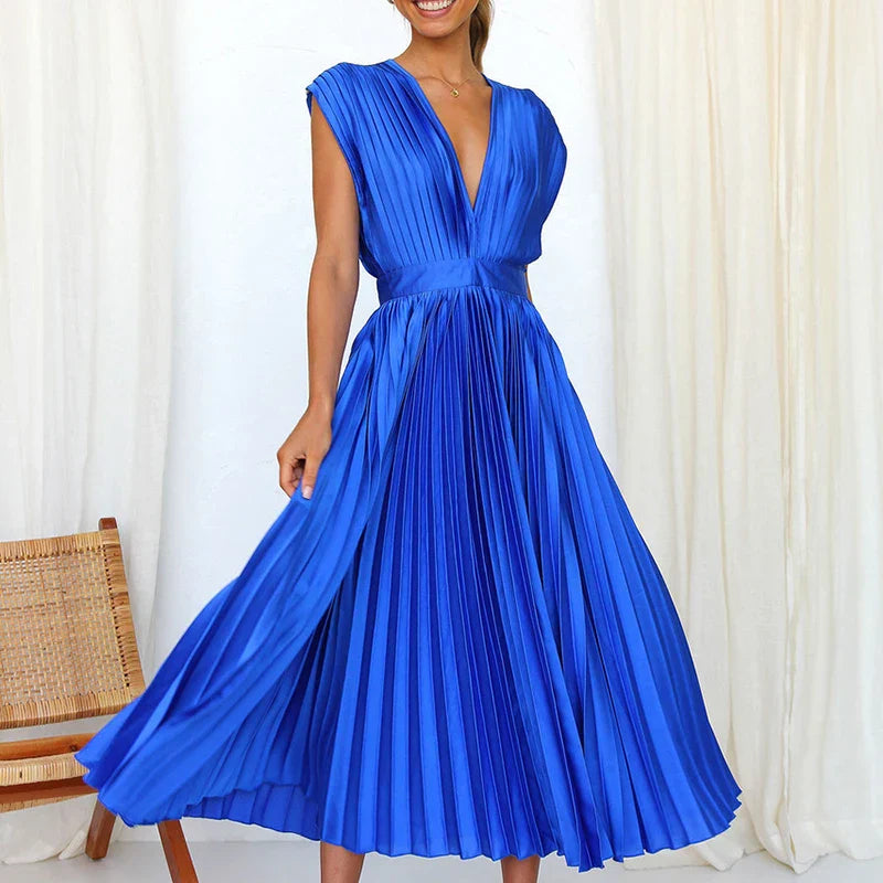 AROA - LANGES PLISSIERTES KLEID MIT GÜRTEL