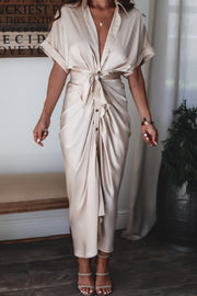 Damen Midikleid aus Baumwolle mit figurbetontem Schnitt und Knopfleiste
