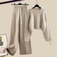 Khaki Pullover / Khaki Hose