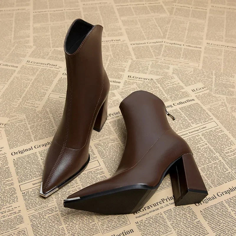 Darcie - Stiefel mit hohem Absatz und Reißverschluss