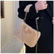 Elisa | Stilvolle Damen Schultertasche aus Plüsch