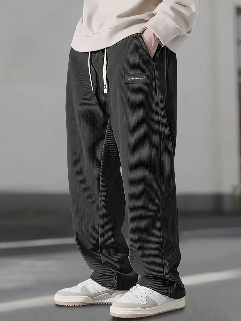 Carin | Komfortable Herren Freizeithose modern geschnitten