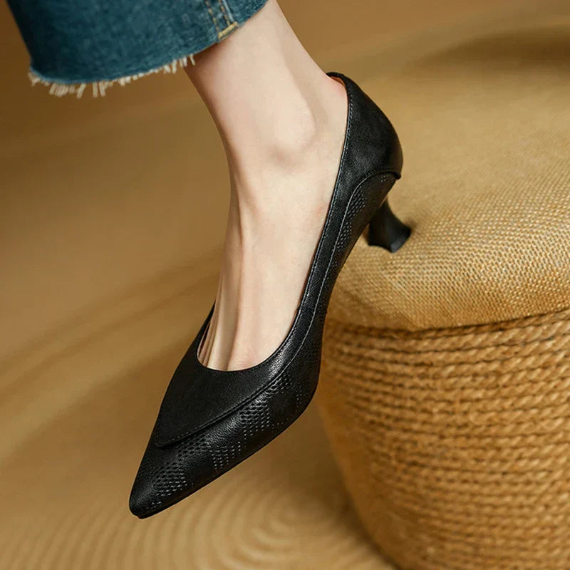 Pumps aus echtem Leder für Damen mit spitzer Zehenpartie