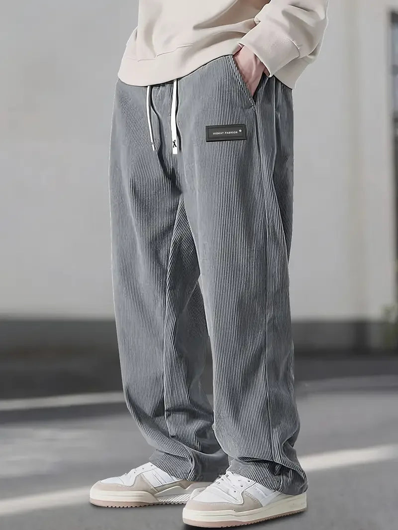 Carin | Komfortable Herren Freizeithose modern geschnitten