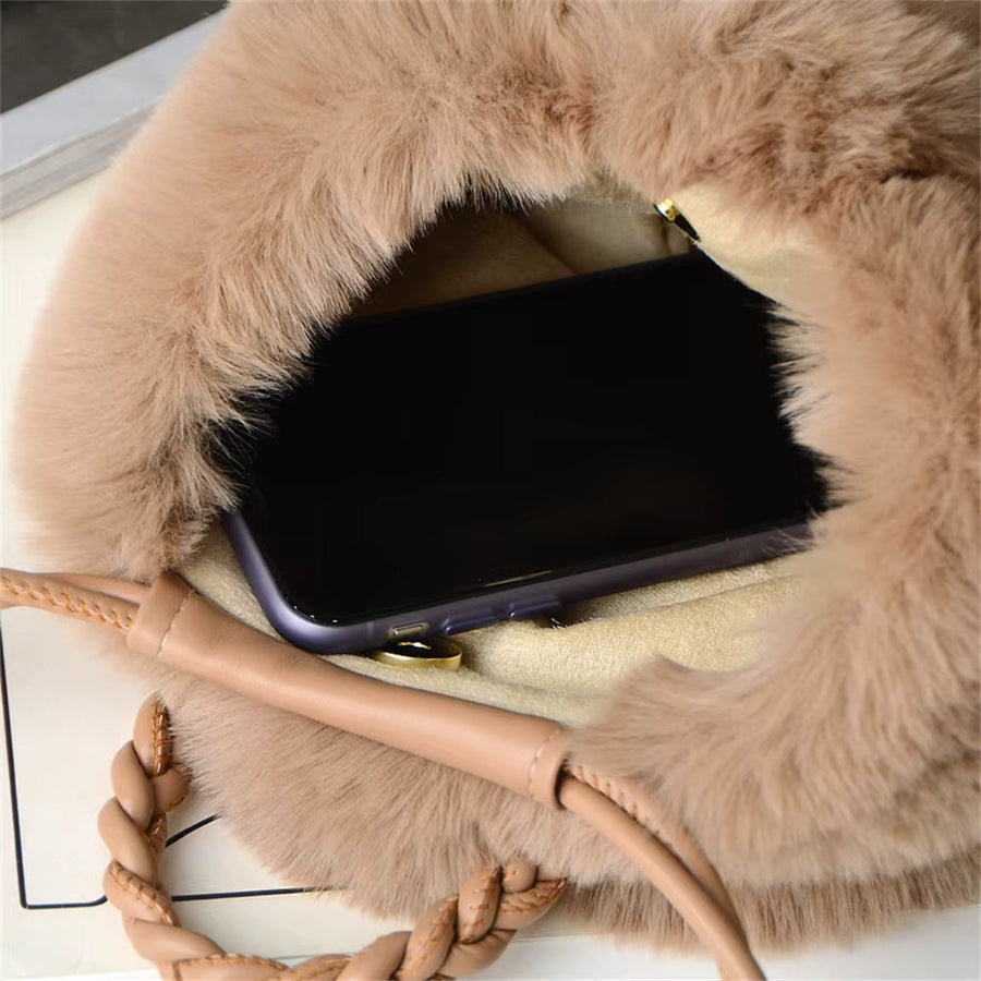 Jana | Schultertasche Damen dekorativ und weich