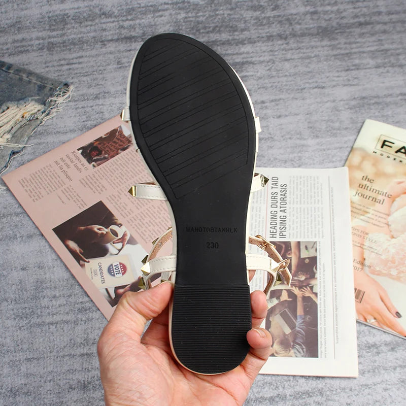 Heidi-Mode | Sommer Damen Sandalen Frauen Lässige Flache Schuhe Schlicht Stil Mode Nieten Design Gehen und Einkaufen Große Größe