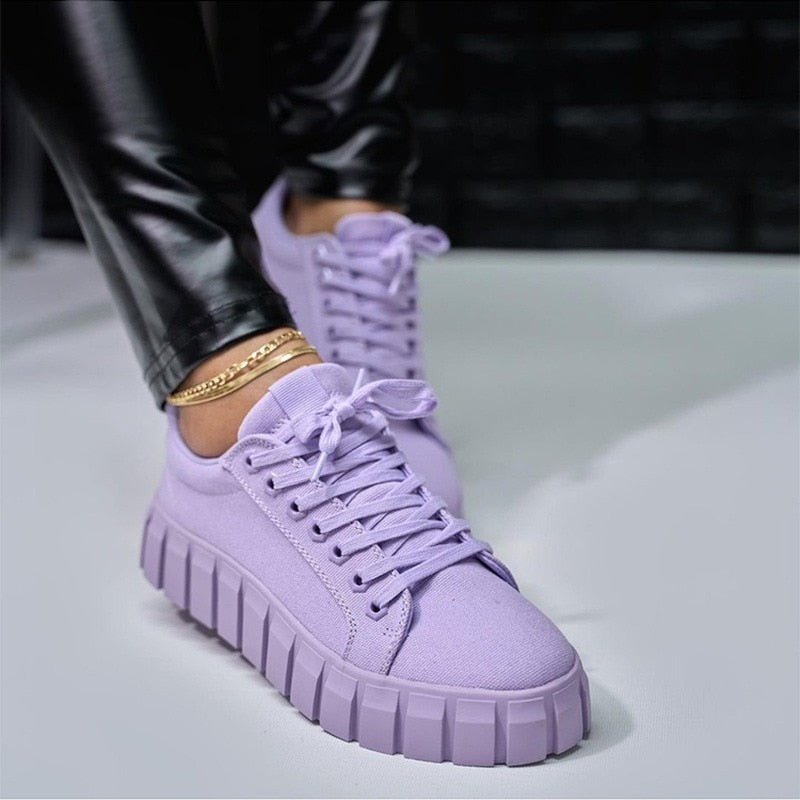 Jana - klobige Plateau-Sneakers | Bequeme Außensohle mit strukturiertem Design