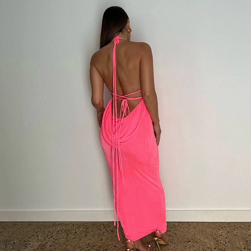 Kleid mit tiefem Rückenausschnitt | Machen Sie einen schönen Ein- und Ausgang