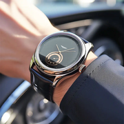 AurexTime – Klassische Lederuhr Mit Zweifarbigem Goldenem Zifferblatt
