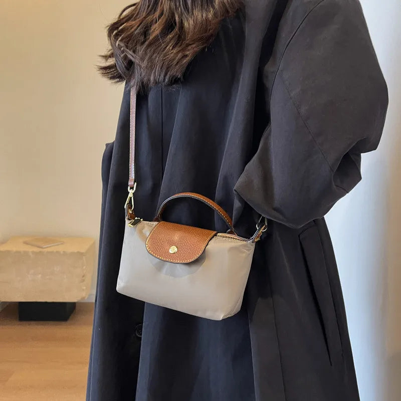 Heidi-Mode | Zierliche Tasche