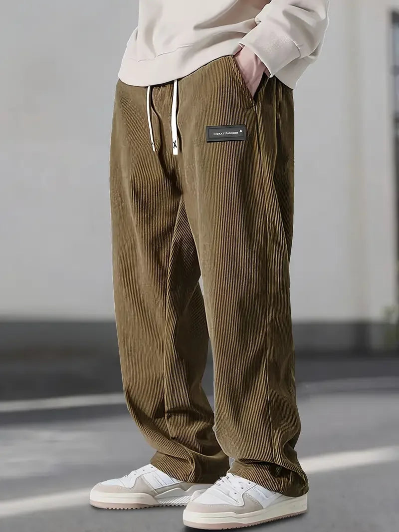Carin | Komfortable Herren Freizeithose modern geschnitten
