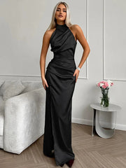 Ylva | Elegantes Satin Halterneck-Abendkleid mit Beinschlitz