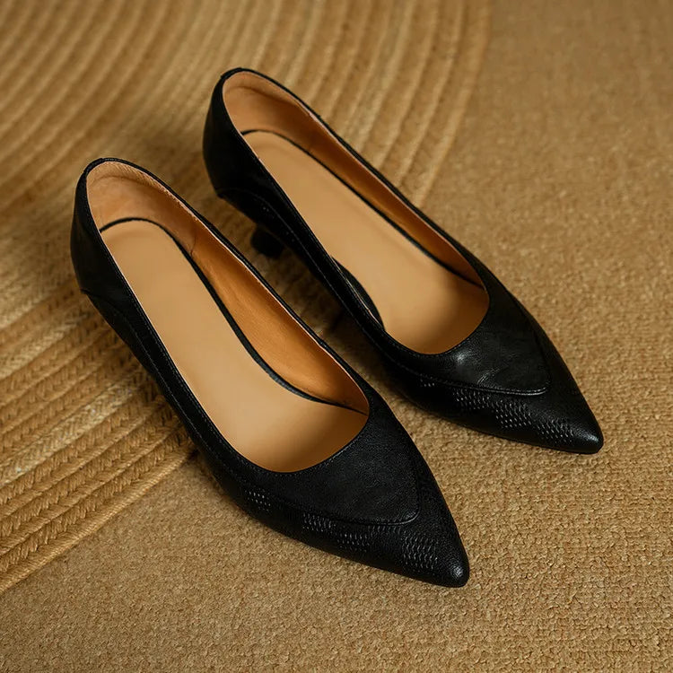 Pumps aus echtem Leder für Damen mit spitzer Zehenpartie