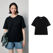 Warmes | Schwarz T-Shirt Kleid mit 'was?' Druck für dich