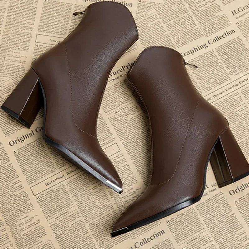 Angela | Damen-Frühjahrs-Stiefeletten mit spitzer Kappe und Absatz