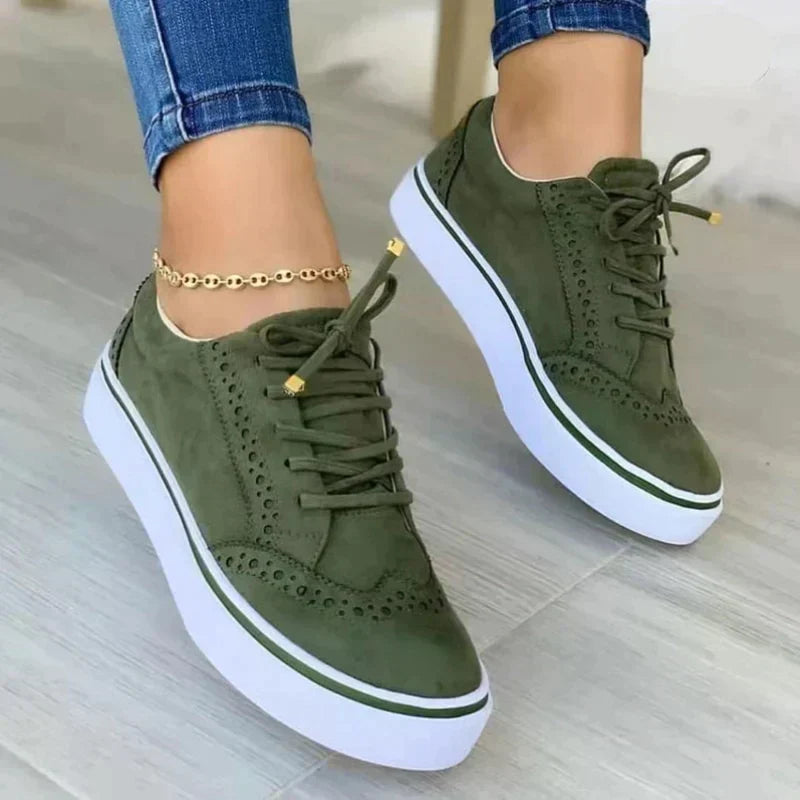 Isadora - Schicke Wildleder-Schnürsneaker mit Plateausohle | Plateau-Sneakers aus perforiertem Wildleder
