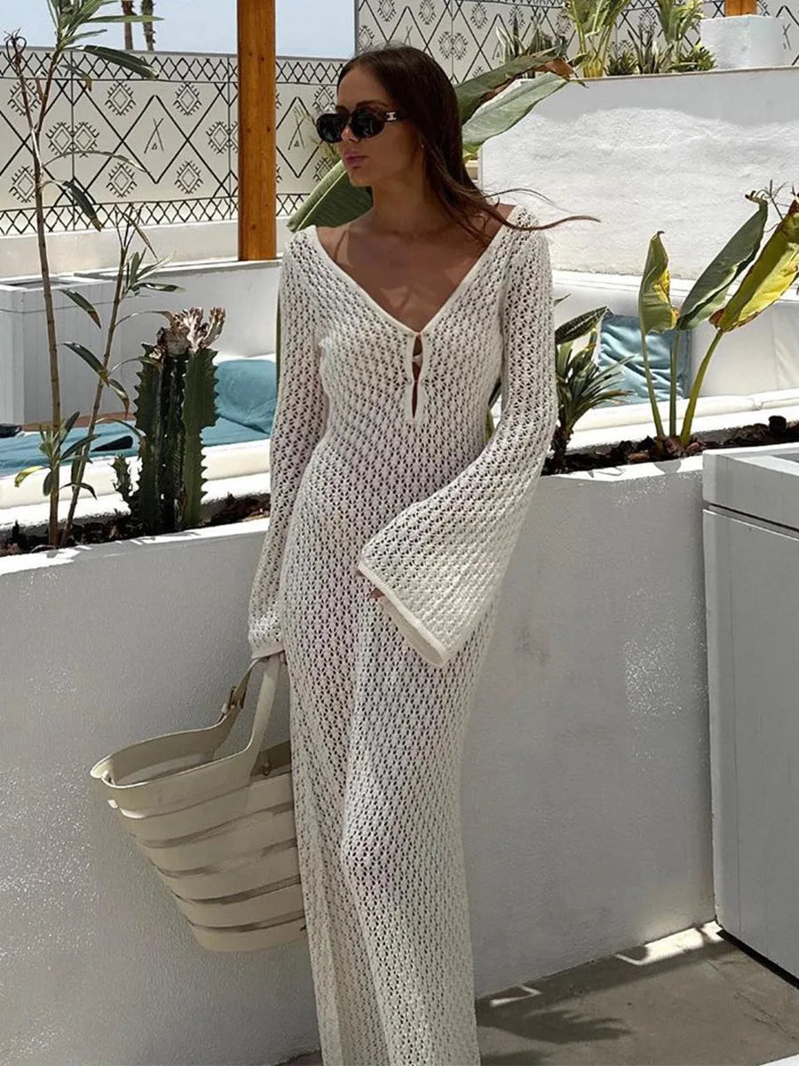 Maxikleid im Häkel-Look mit tiefem Ausschnitt und langen Ärmeln