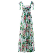 Schönes Maxikleid mit Blumenmuster und Rüschensämlen