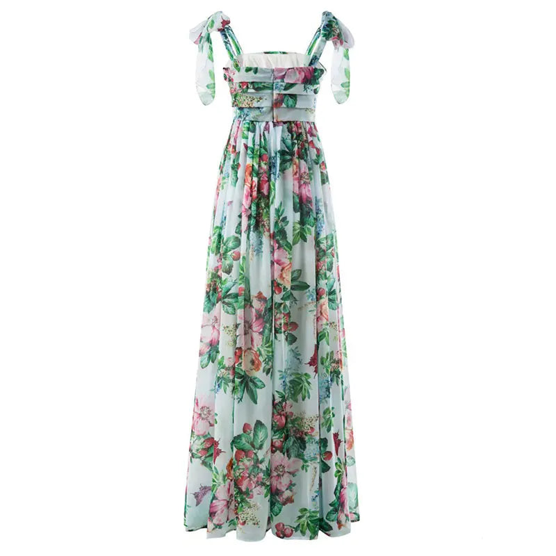 Schönes Maxikleid mit Blumenmuster und Rüschensämlen