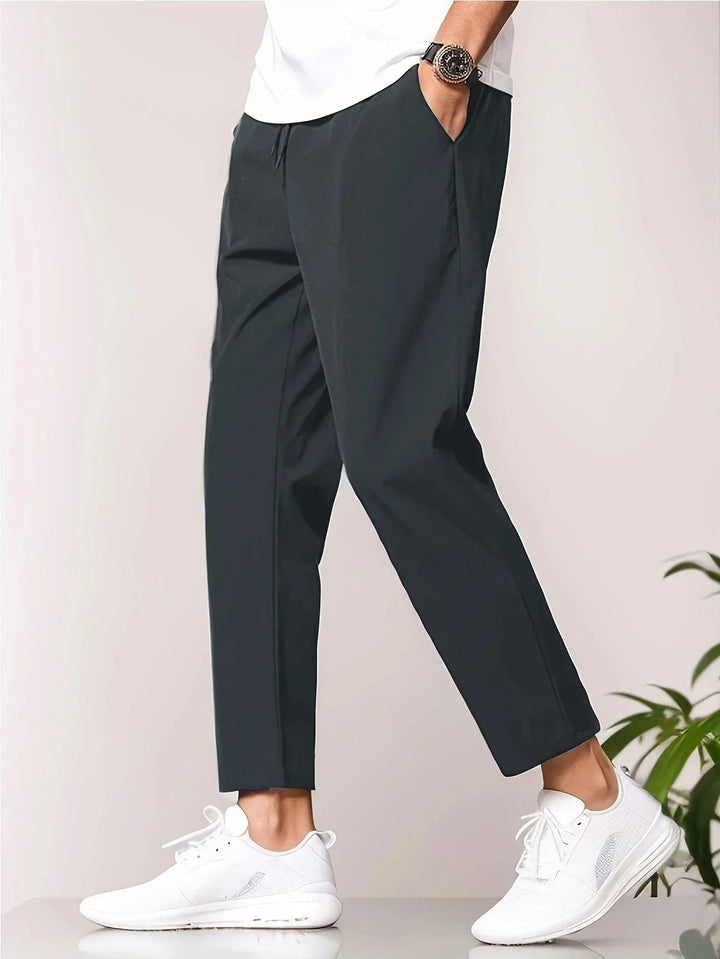 ADELINO - SCHLICHE HOSE MIT GERADER PASSFORM
