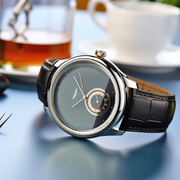 AurexTime – Klassische Lederuhr Mit Zweifarbigem Goldenem Zifferblatt