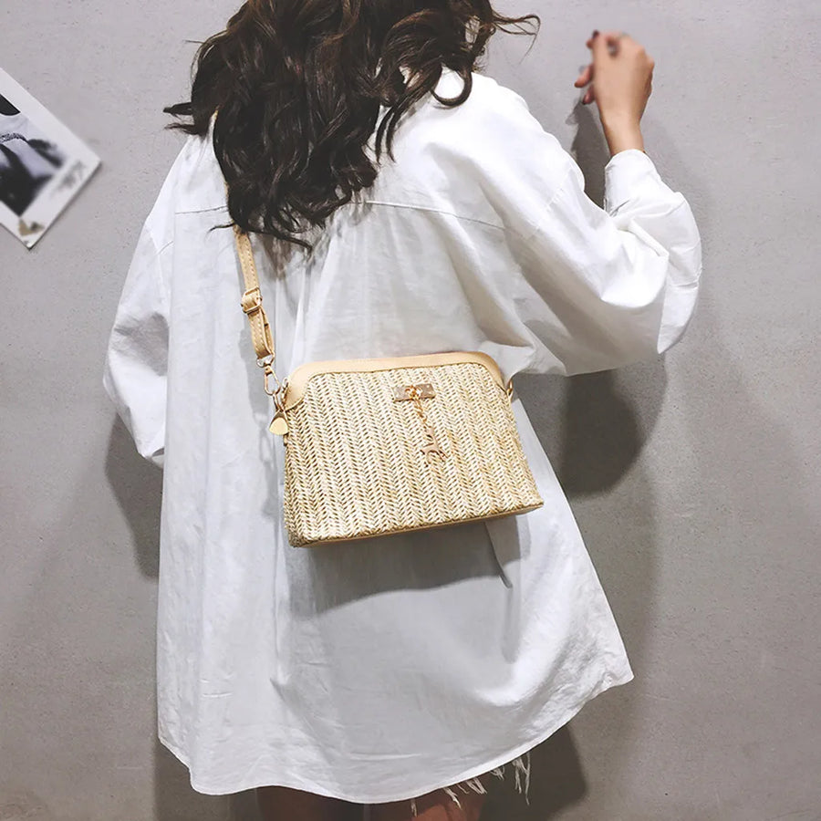Boho Strohumhängetasche Damen – Handgefertigte Crossbody Tasche Sommer 2025