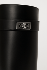 Felicia | Damen Elegante Stiefel mit Keilabsatz und spitzer Schuhspitze