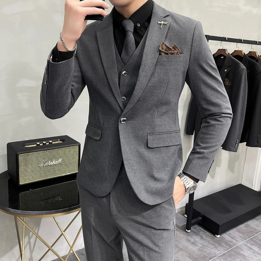 Slim-Fit Dreiteiler Herrenanzug | Markante Silhouette & Souveräner Auftritt