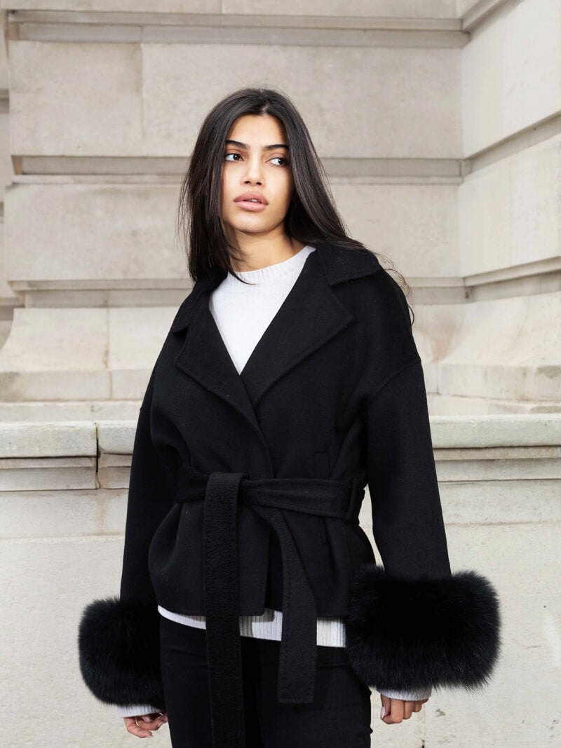 Damen Mantel mit Kunstfellbesatz – Eleganter Winter Kurzmantel