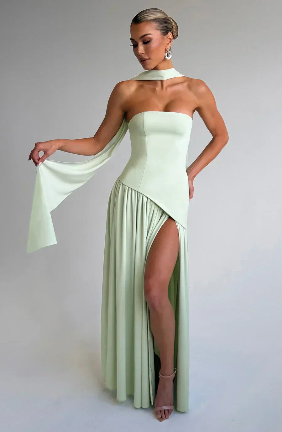 Talina | Trägerloses asymmetrisches Maxikleid Damen