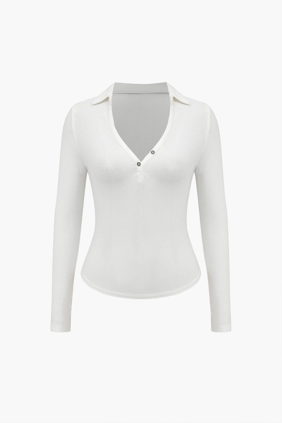 Dominique | Figurbetontes Langarm-Poloshirt mit tiefem V-Ausschnitt und eleganten Knopfdetails