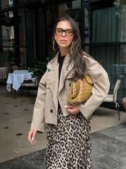Dhelia Kurzer Trenchcoat