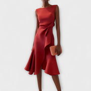 Waira | Ärmelloses Midikleid mit Falten und Knotendetail