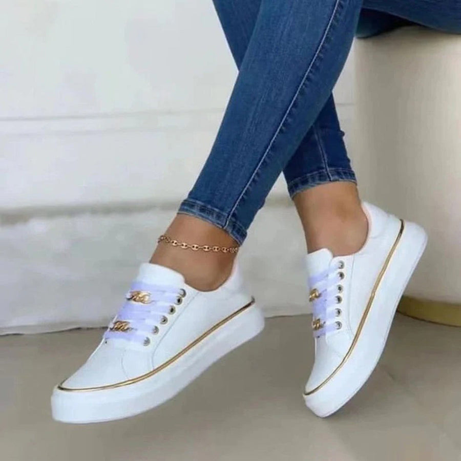 Federica - Weiße Low-Top-Casual-Sneakers mit goldenen Details | Stylische weiße Schnürsneaker mit Goldbesatz