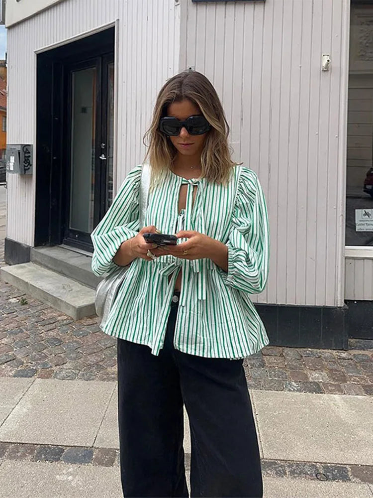 Damen Sommer-Top mit Puffärmeln – Gestreift, Leicht & Trendy