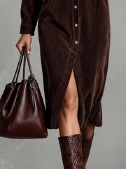 Damen-Midi-Kleid aus Cord mit Knopfleiste und Brusttaschen