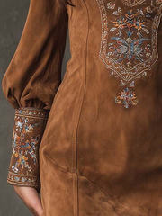 Damen-Minikleid aus Wildleder mit V-Ausschnitt und Stickerei