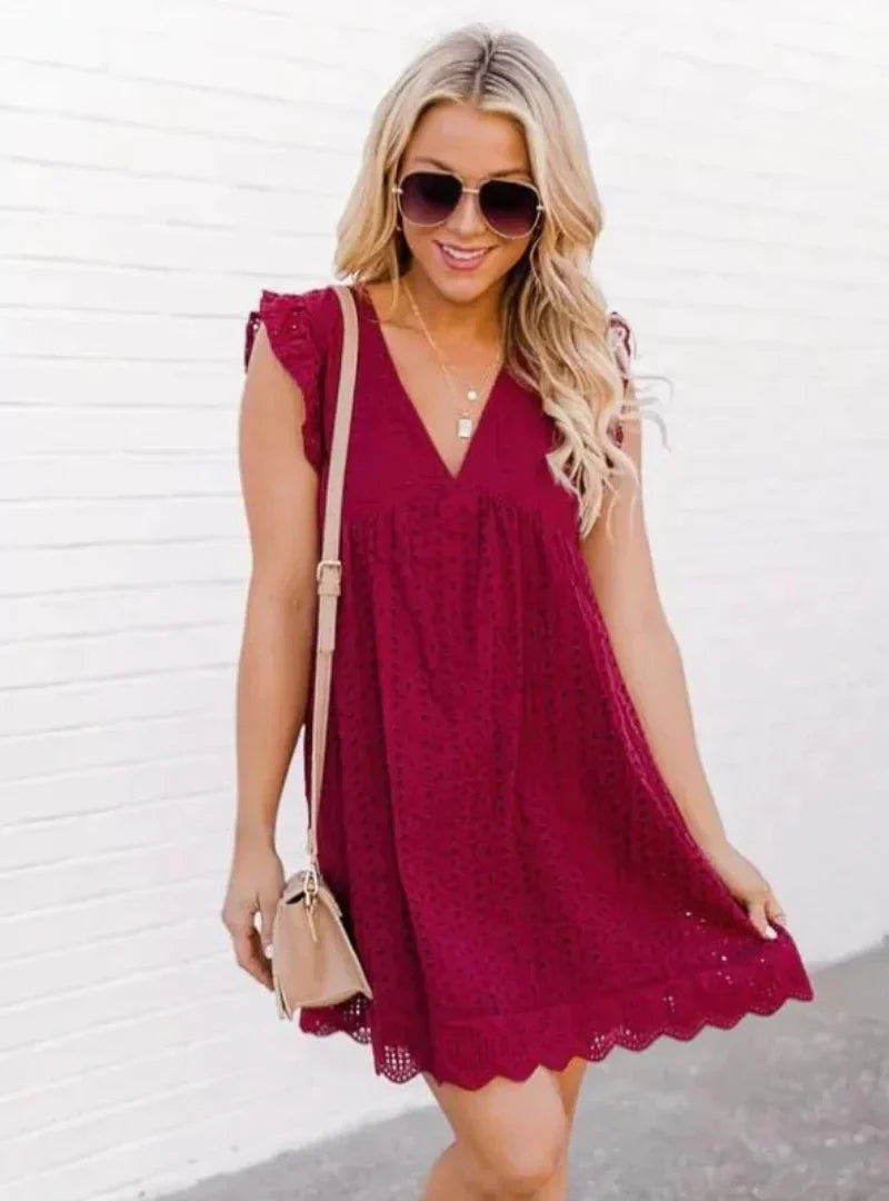 Sommerkleid mit Lochstickerei und V-Ausschnitt – Lockerer Schnitt