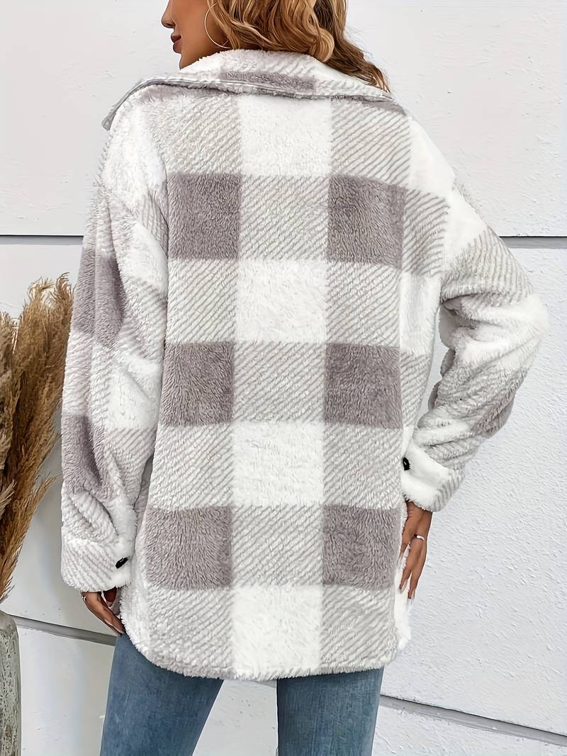 Emma – Gemütliche karierte Shacket mit Button-Down-Front | Weiche, karierte Fleece-Hemdjacke in neutralen Tönen
