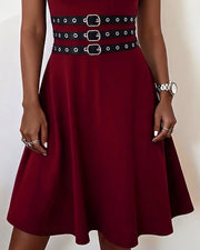 Cirella | Ärmelloses Fit-and-Flare-Kleid mit Schnallendetails