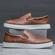 Tino – Lässige Slipper für Herren, bequem und stilvoll