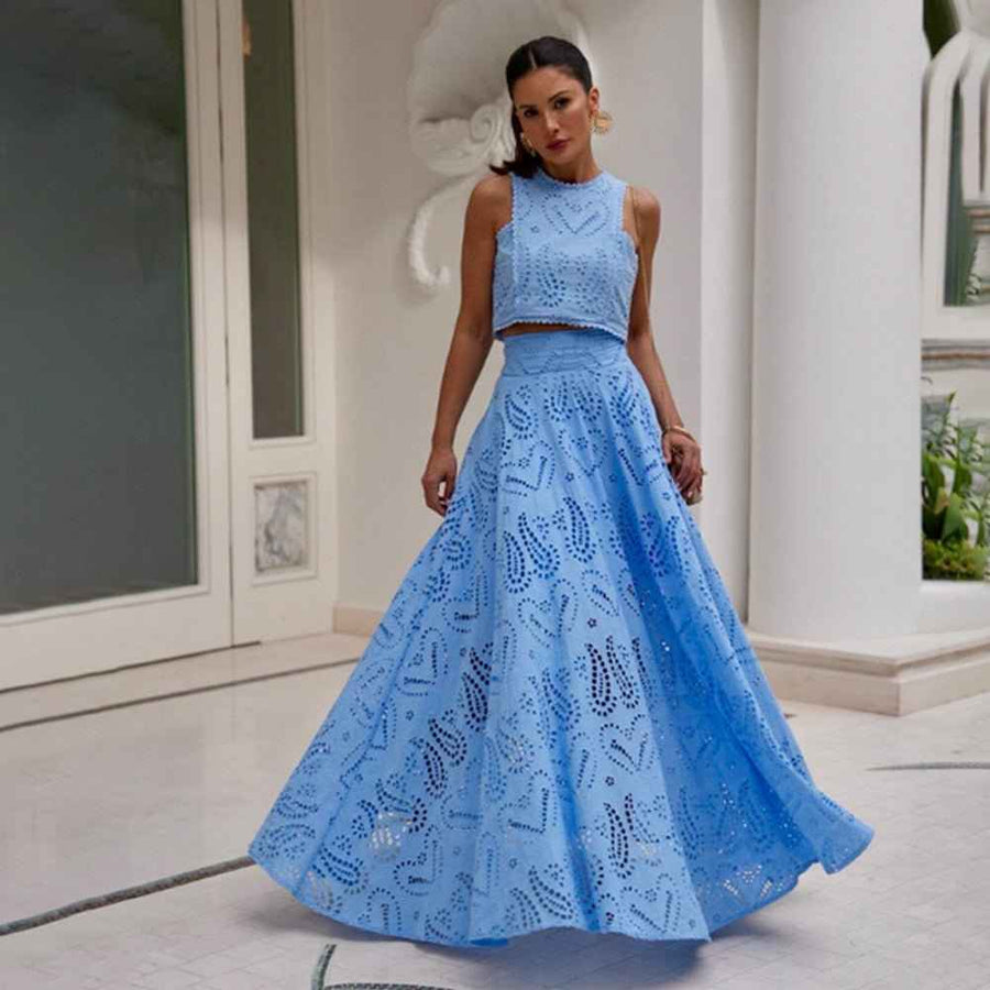 Amara – Zweiteiliges Sommer-Set mit Cut-out-Stickerei und Maxi-Rock