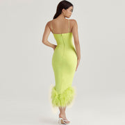 Angelina - Asymmetrisches, rückenfreies Slim-Fit-Kleid