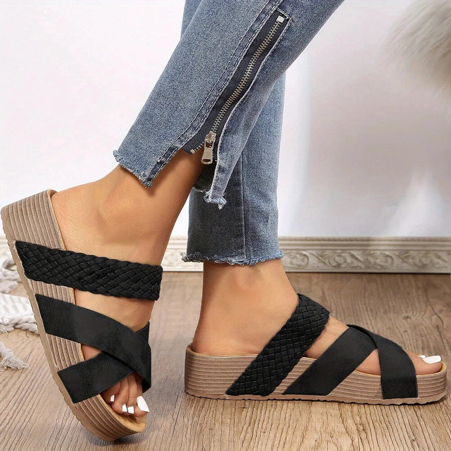 Ariana | Geflochtene Plateausandalen mit orthopädischem Komfort