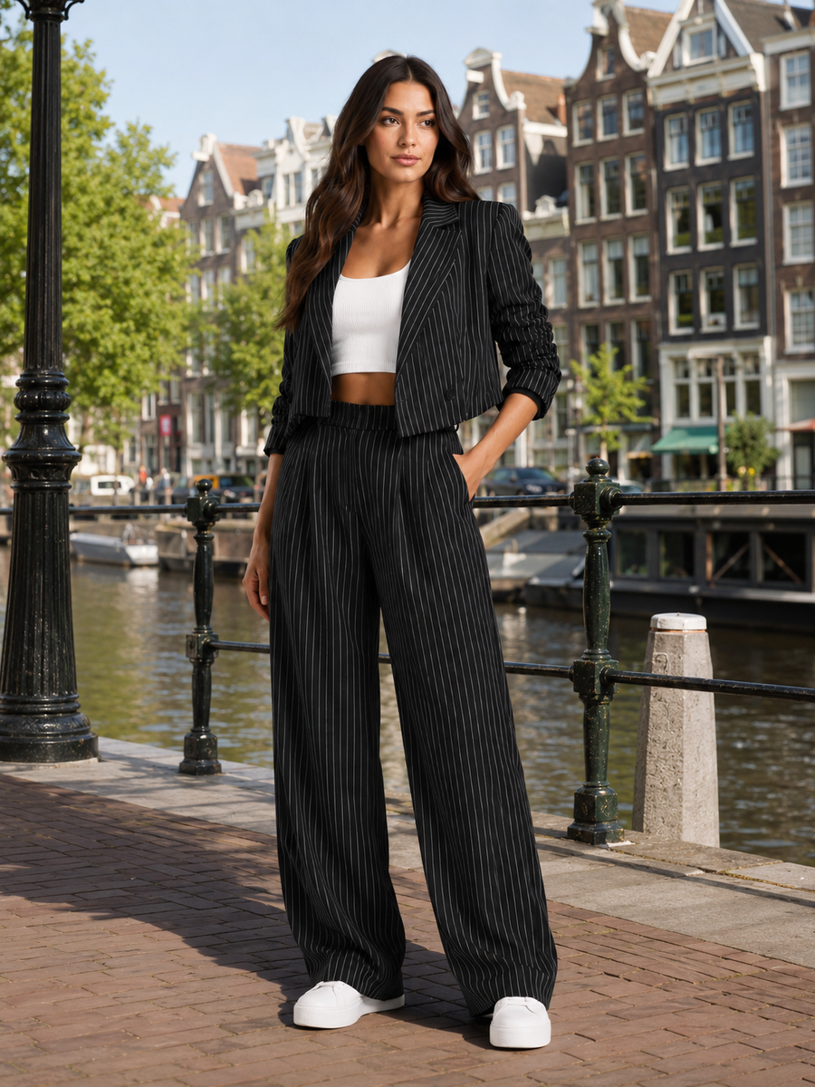 Hosenanzug Damen Nadelstreifen mit Cropped Blazer