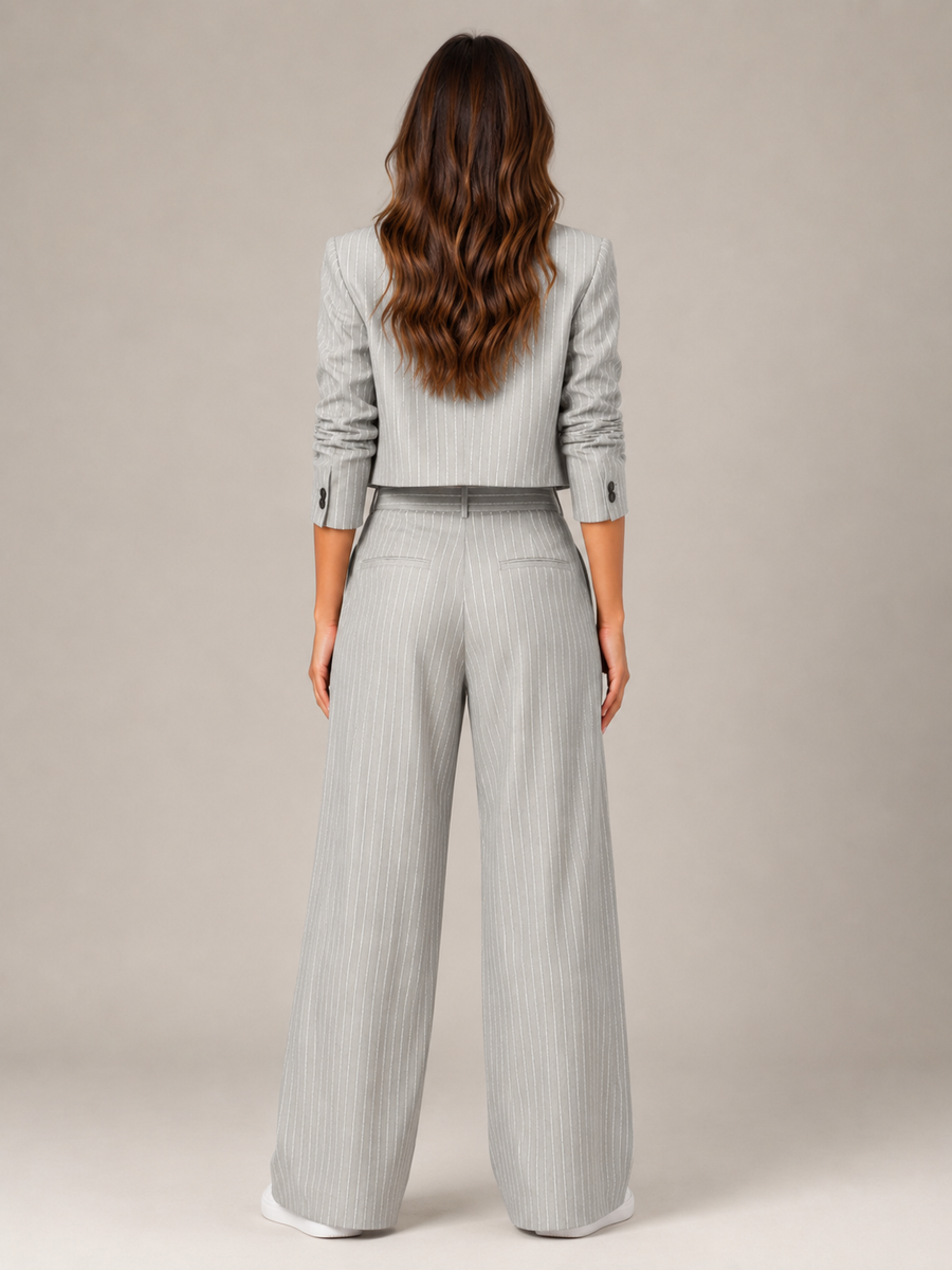 Hosenanzug Damen Nadelstreifen mit Cropped Blazer