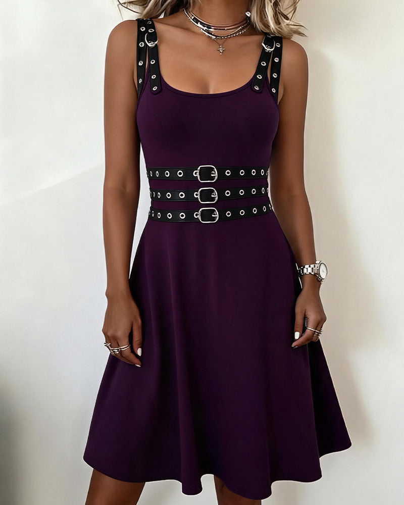 Cirella | Ärmelloses Fit-and-Flare-Kleid mit Schnallendetails